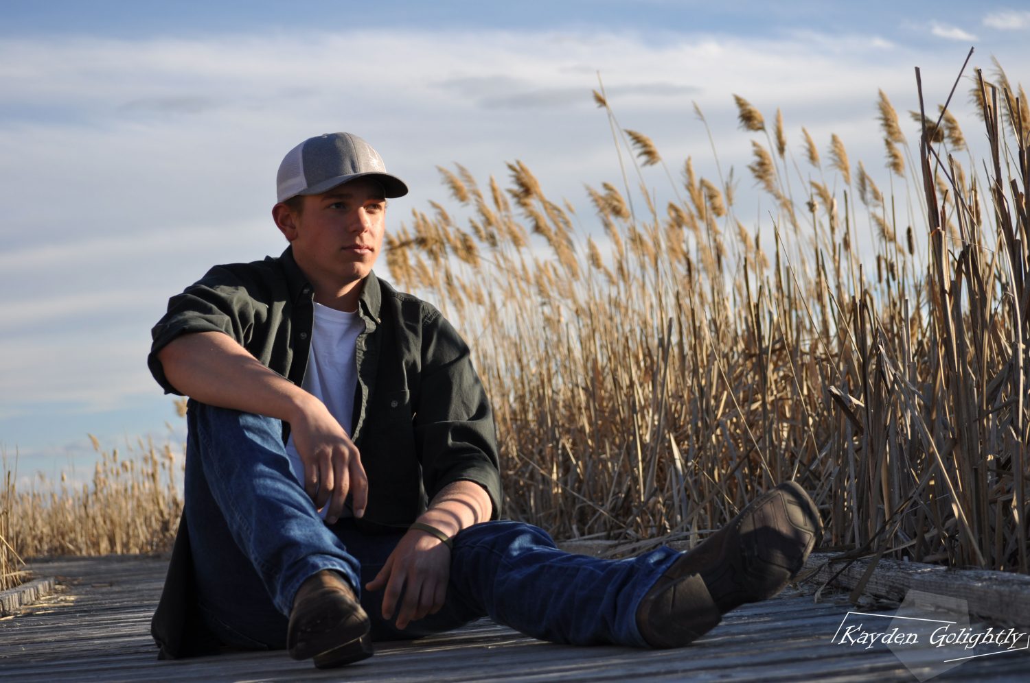 cropped-preston-sitting-on-the-walk.jpg